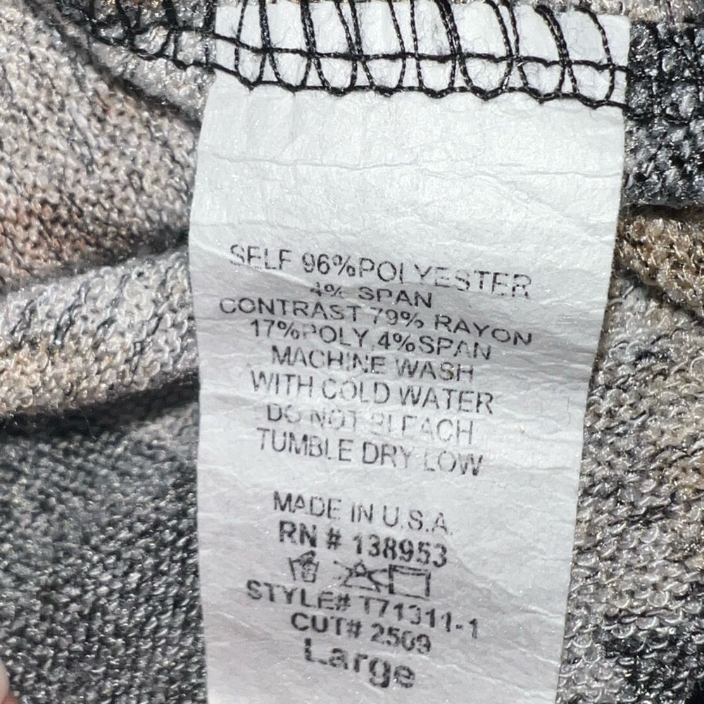 🔥 Sun n Moon Boutique Brand Black and Gray Floral Sweatshirt w elbow patches - Picture 4 of 4